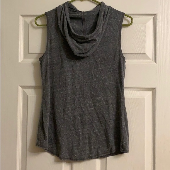 Top - Picture 2 of 3